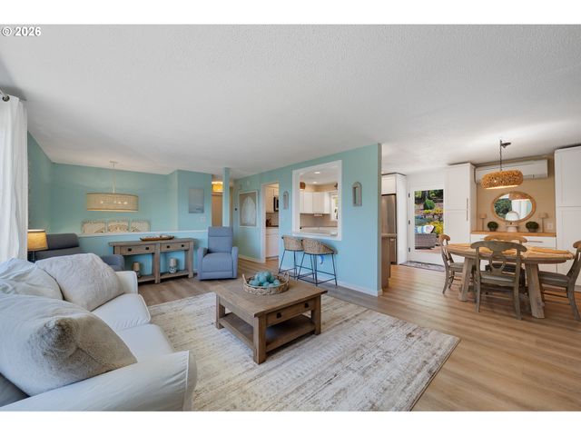 3350 NORTHWOOD Way, Tillamook, OR 97141