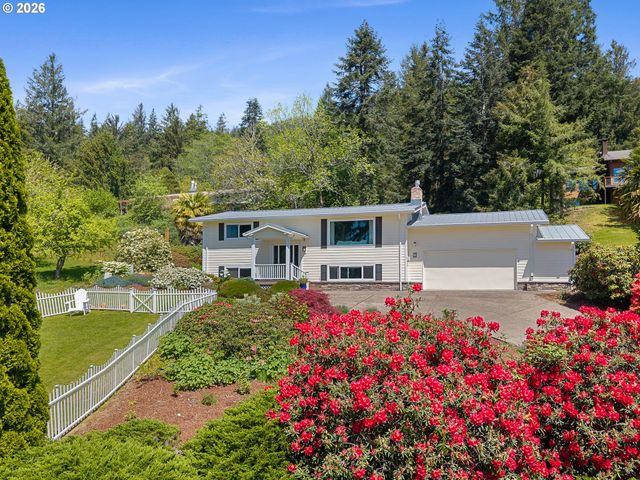 3350 NORTHWOOD Way, Tillamook, OR 97141