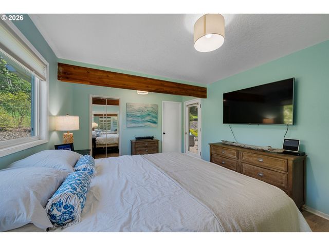 3350 NORTHWOOD Way, Tillamook, OR 97141