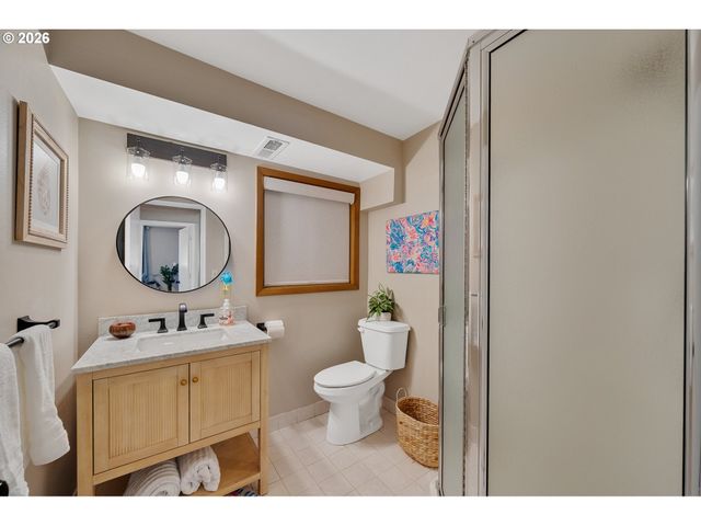3350 NORTHWOOD Way, Tillamook, OR 97141