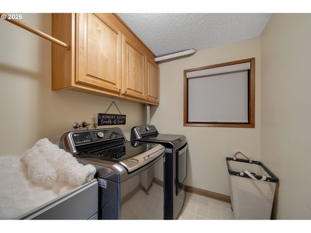 3350 NORTHWOOD Way, Tillamook, OR 97141