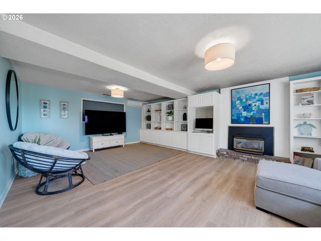 3350 NORTHWOOD Way, Tillamook, OR 97141