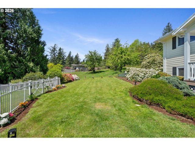 3350 NORTHWOOD Way, Tillamook, OR 97141