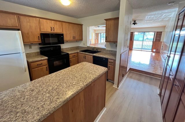 9449 Boca Cove Circle 914, Boca Raton, FL 33428