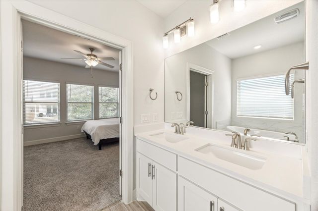 806 Dayton DR 110, Austin, TX 78748