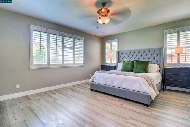803 Pathfinder Ct, Oakley, CA 94561