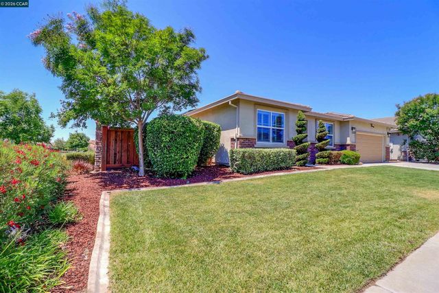 803 Pathfinder Ct, Oakley, CA 94561