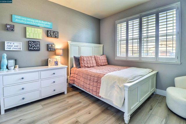 803 Pathfinder Ct, Oakley, CA 94561