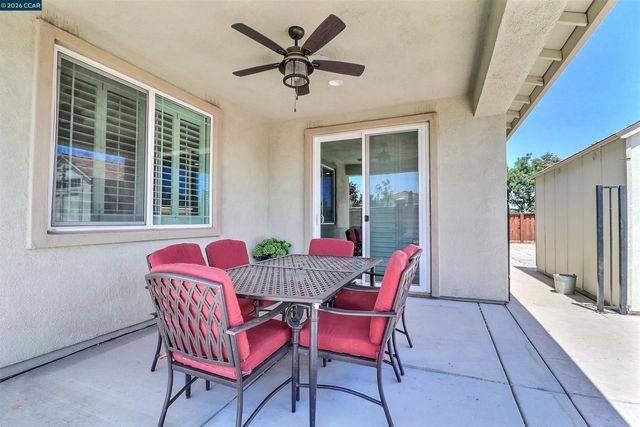 803 Pathfinder Ct, Oakley, CA 94561