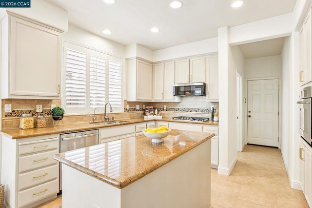 1344 Panwood Ct, Brentwood, CA 94513