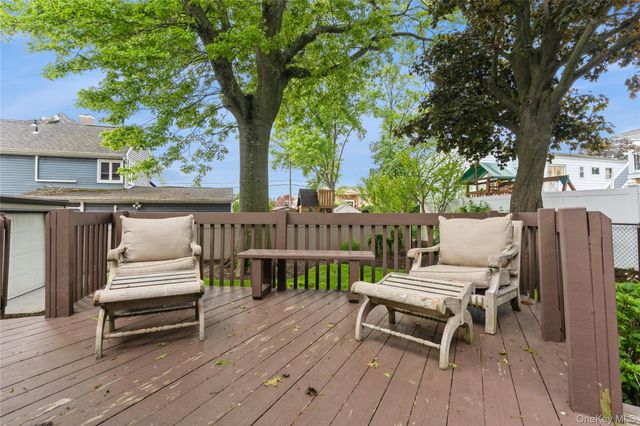 2772 Riverside Avenue, Merrick, NY 11566