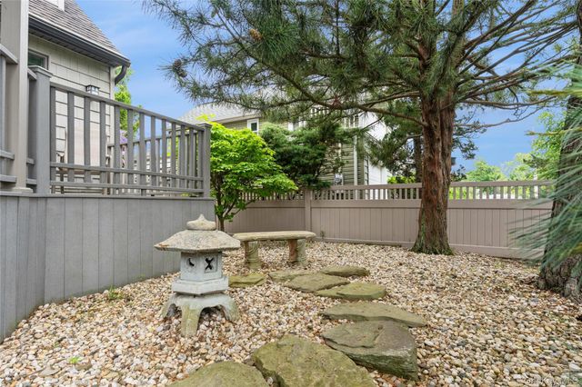 2772 Riverside Avenue, Merrick, NY 11566