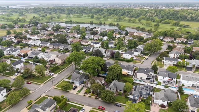 2772 Riverside Avenue, Merrick, NY 11566