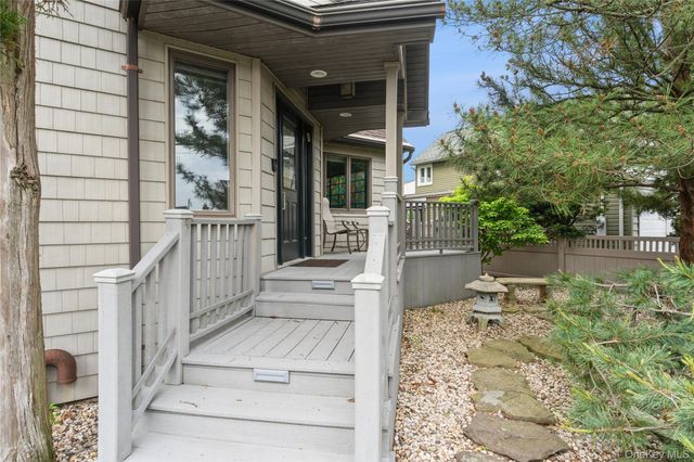 2772 Riverside Avenue, Merrick, NY 11566