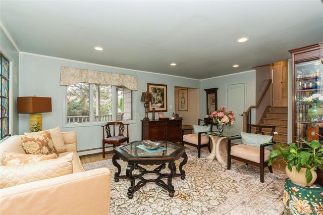 2772 Riverside Avenue, Merrick, NY 11566