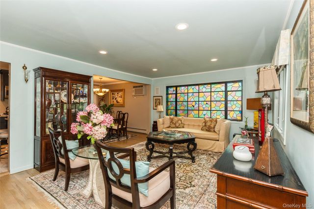 2772 Riverside Avenue, Merrick, NY 11566