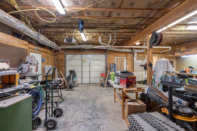 21480 Cavern Drive, Rogers, AR 72756