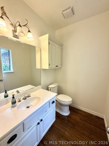 8523 S 70th East Avenue, Tulsa, OK 74133