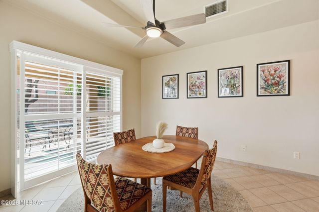 180 E Placita De Aretes, Green Valley, AZ 85614