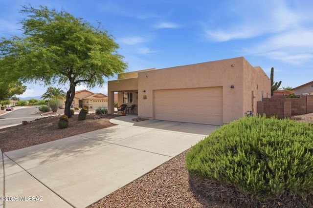 180 E Placita De Aretes, Green Valley, AZ 85614