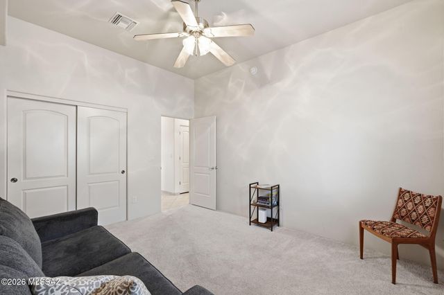 180 E Placita De Aretes, Green Valley, AZ 85614