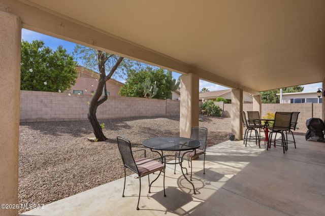 180 E Placita De Aretes, Green Valley, AZ 85614