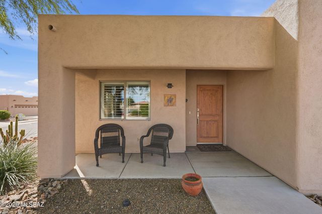 180 E Placita De Aretes, Green Valley, AZ 85614