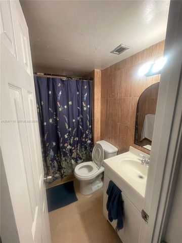 1351 NE Miami Gardens Dr 1514E, Miami, FL 33179