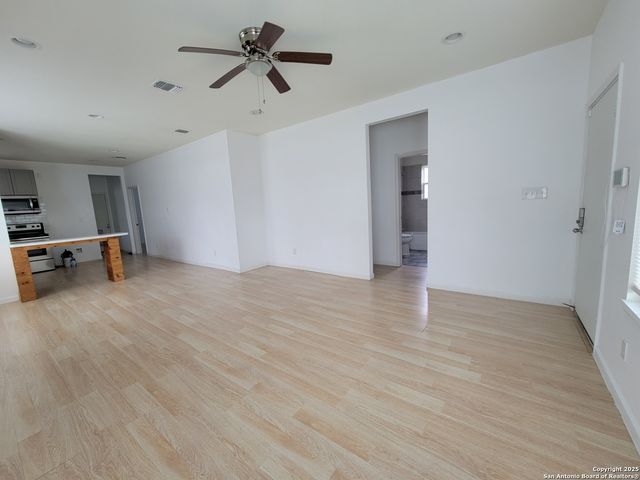3402 W Salinas, San Antonio, TX 78207