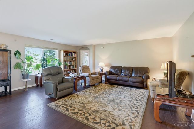 1581 Black Wolf Drive, Turtle Creek Twp, OH 45036