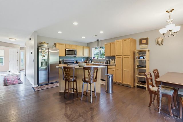 1581 Black Wolf Drive, Turtle Creek Twp, OH 45036