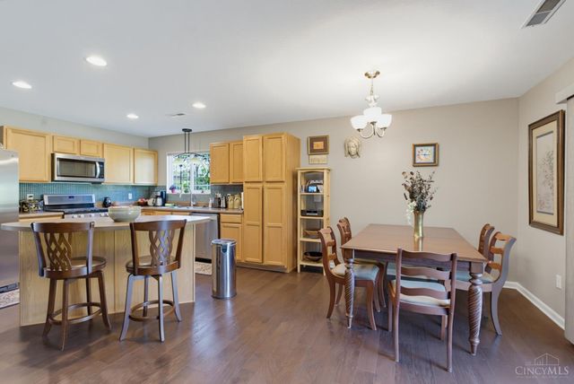 1581 Black Wolf Drive, Turtle Creek Twp, OH 45036