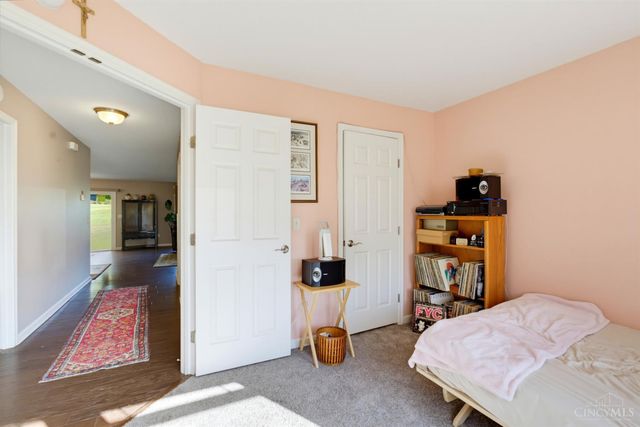 1581 Black Wolf Drive, Turtle Creek Twp, OH 45036