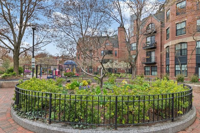 32 Yarmouth Street D, Boston, MA 02116