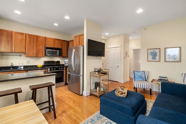 32 Yarmouth Street D, Boston, MA 02116