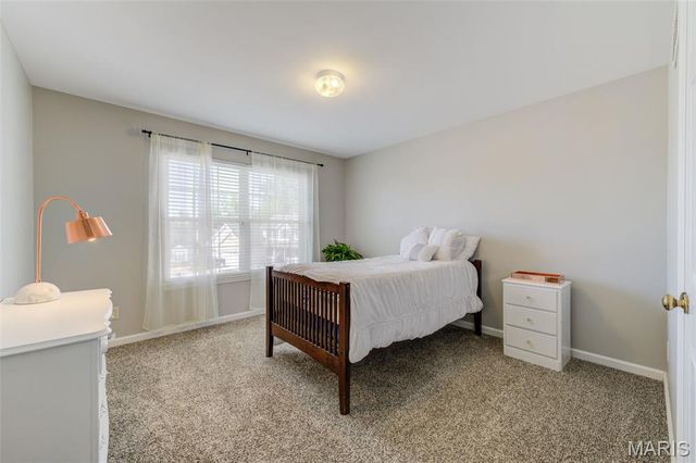 4 Windbriar Court, St Peters, MO 63376