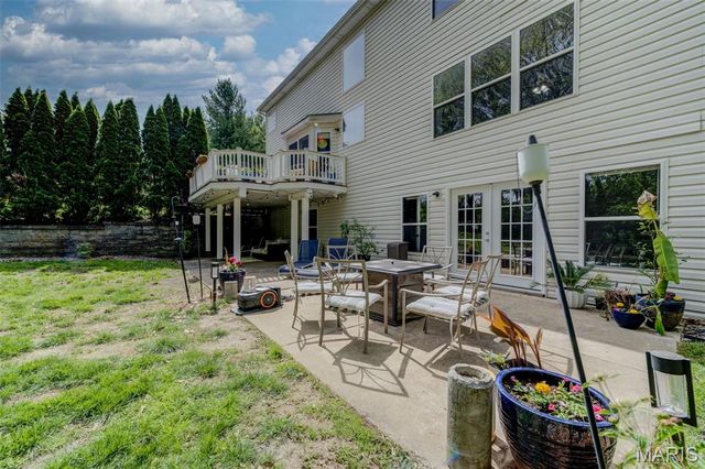 4 Windbriar Court, St Peters, MO 63376