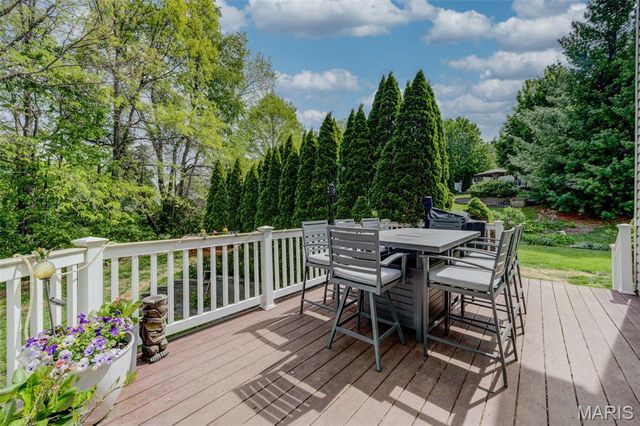 4 Windbriar Court, St Peters, MO 63376