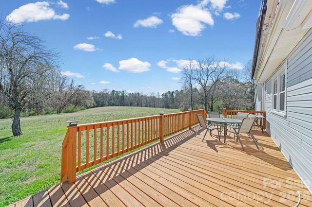 1833 Mountain Creek Road, Albemarle, NC 28001