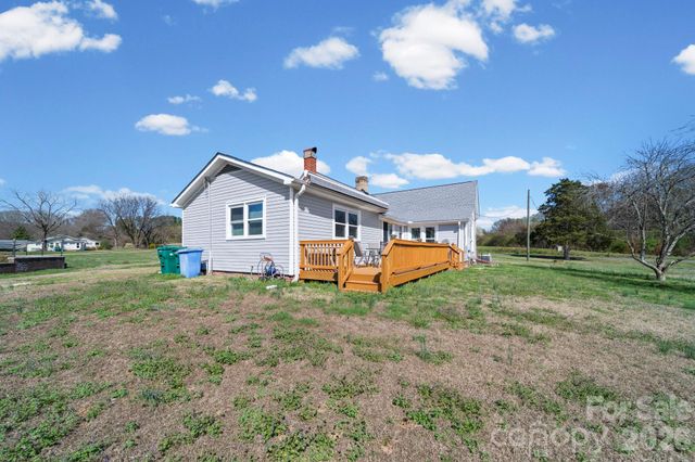 1833 Mountain Creek Road, Albemarle, NC 28001