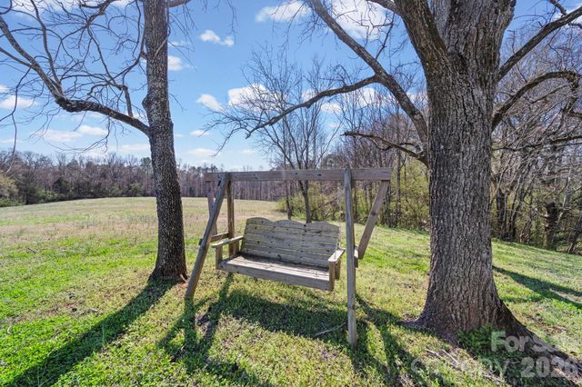 1833 Mountain Creek Road, Albemarle, NC 28001