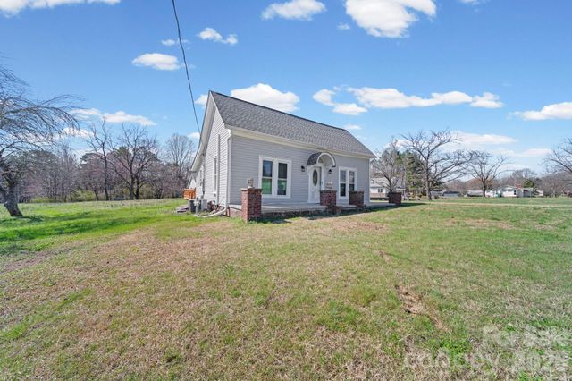 1833 Mountain Creek Road, Albemarle, NC 28001