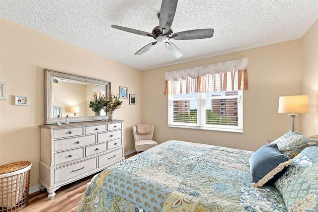 6450 SHORELINE DRIVE 9306, Seminole, FL 33708