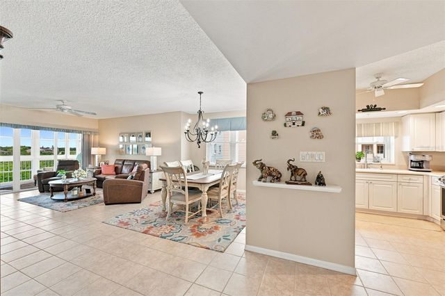 6450 SHORELINE DRIVE 9306, Seminole, FL 33708