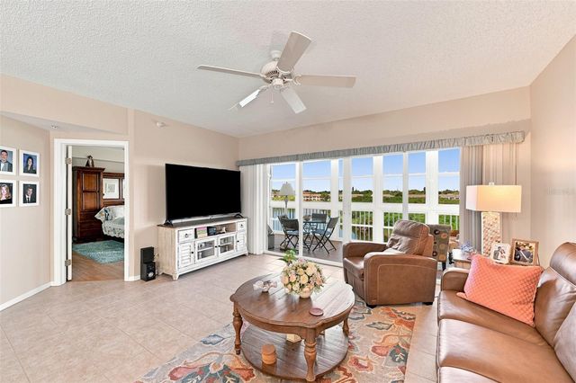 6450 SHORELINE DRIVE 9306, Seminole, FL 33708