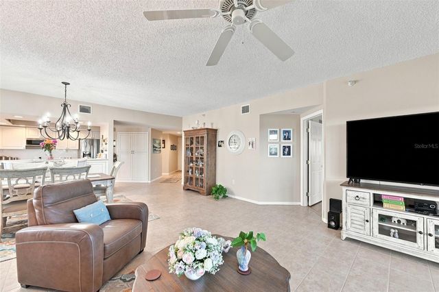 6450 SHORELINE DRIVE 9306, Seminole, FL 33708