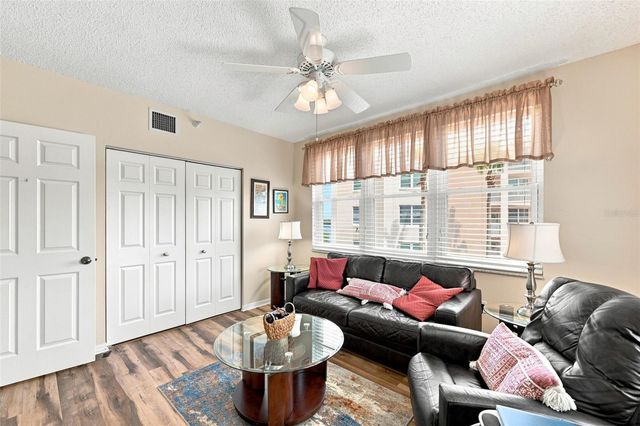 6450 SHORELINE DRIVE 9306, Seminole, FL 33708