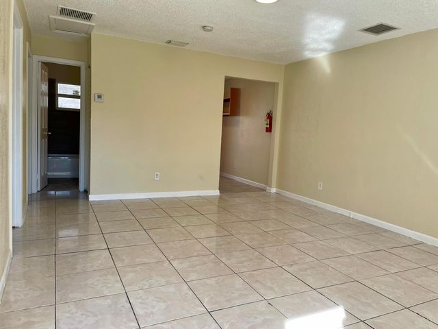 2780 NW 14th Court 1-2, Fort Lauderdale, FL 33311