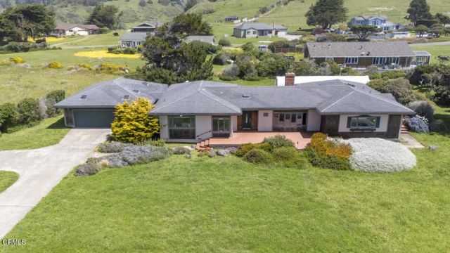 32853 Ocean Meadows Circle, Fort Bragg, CA 95437