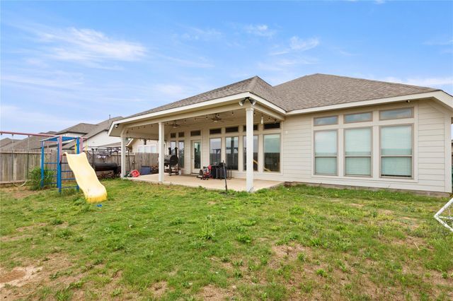 3105 High Meadow ST, Seguin, TX 78155
